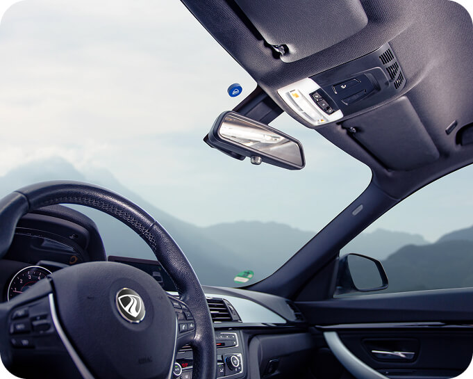phone-in-car